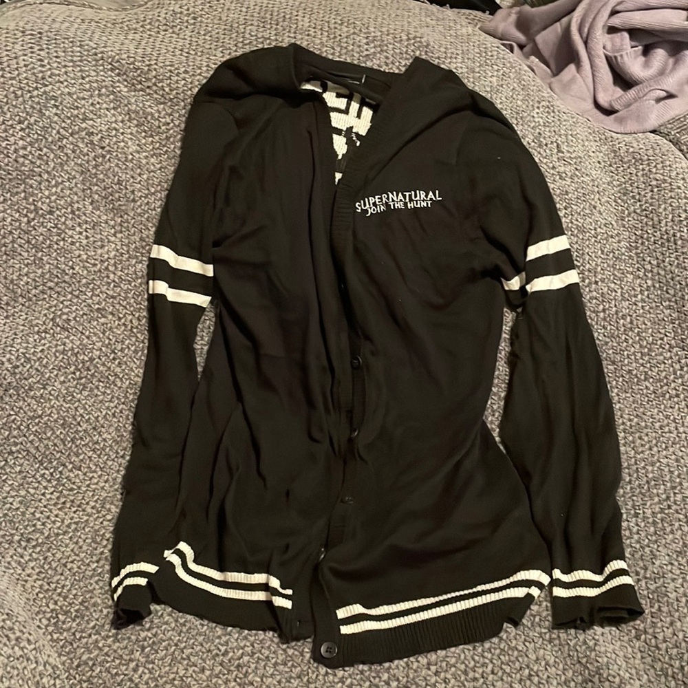 Hot Topic Black and White Supernatural Cardigan